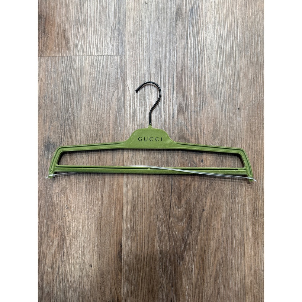 Gucci Lime Green Velvet Flocked Slim Hanger‎ with Black Swivel Hook Luxury 14.5"